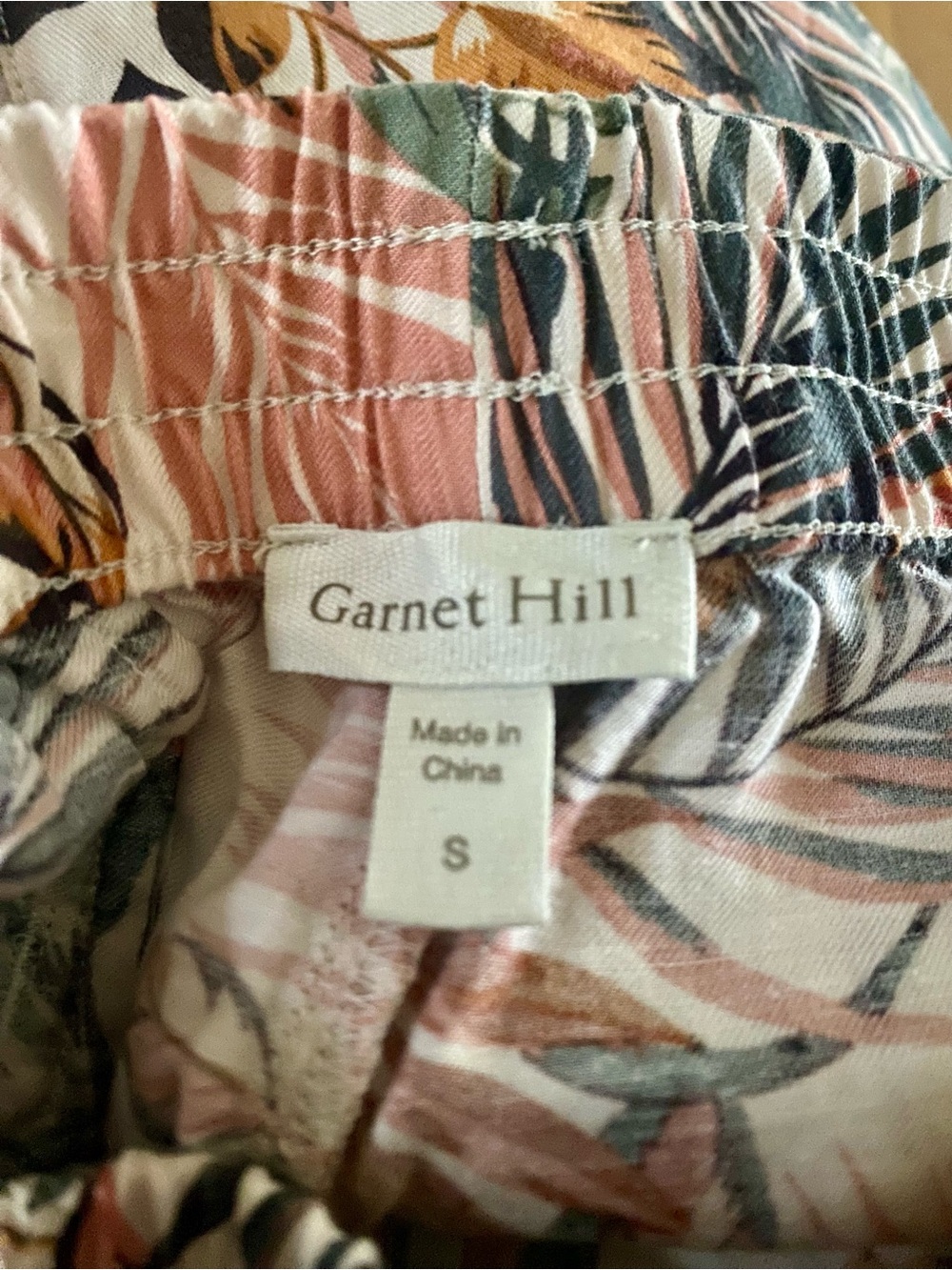 Garnet Hill Linen Tencel Shorts Relaxed Pull-On Mid Rise Elastic Waist Small - Picture 3 of 5